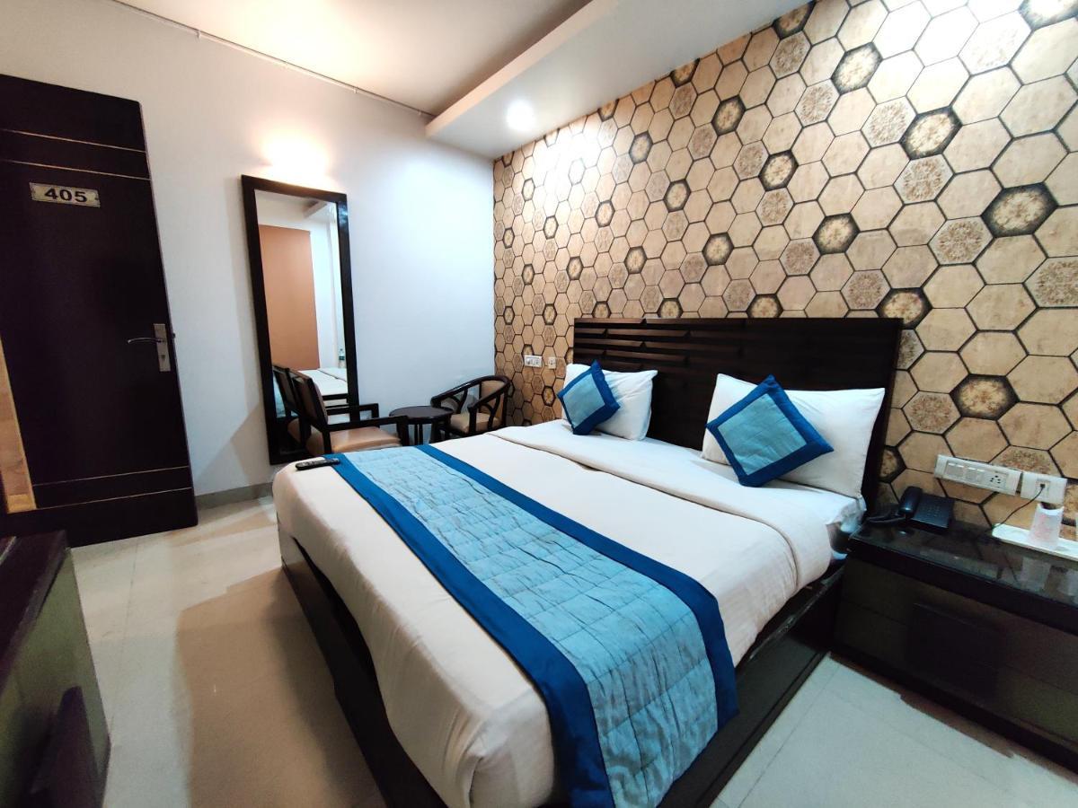Stay At Hotel Pride, Delhi, Near Karol Bagh Metro Delhi (National Capital Territory of India) Extérieur photo