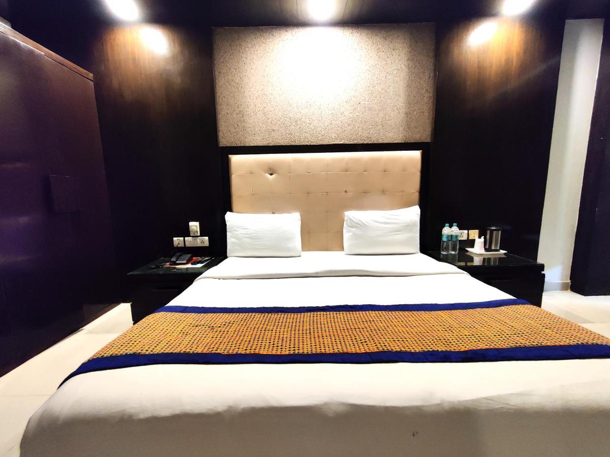 Stay At Hotel Pride, Delhi, Near Karol Bagh Metro Delhi (National Capital Territory of India) Extérieur photo