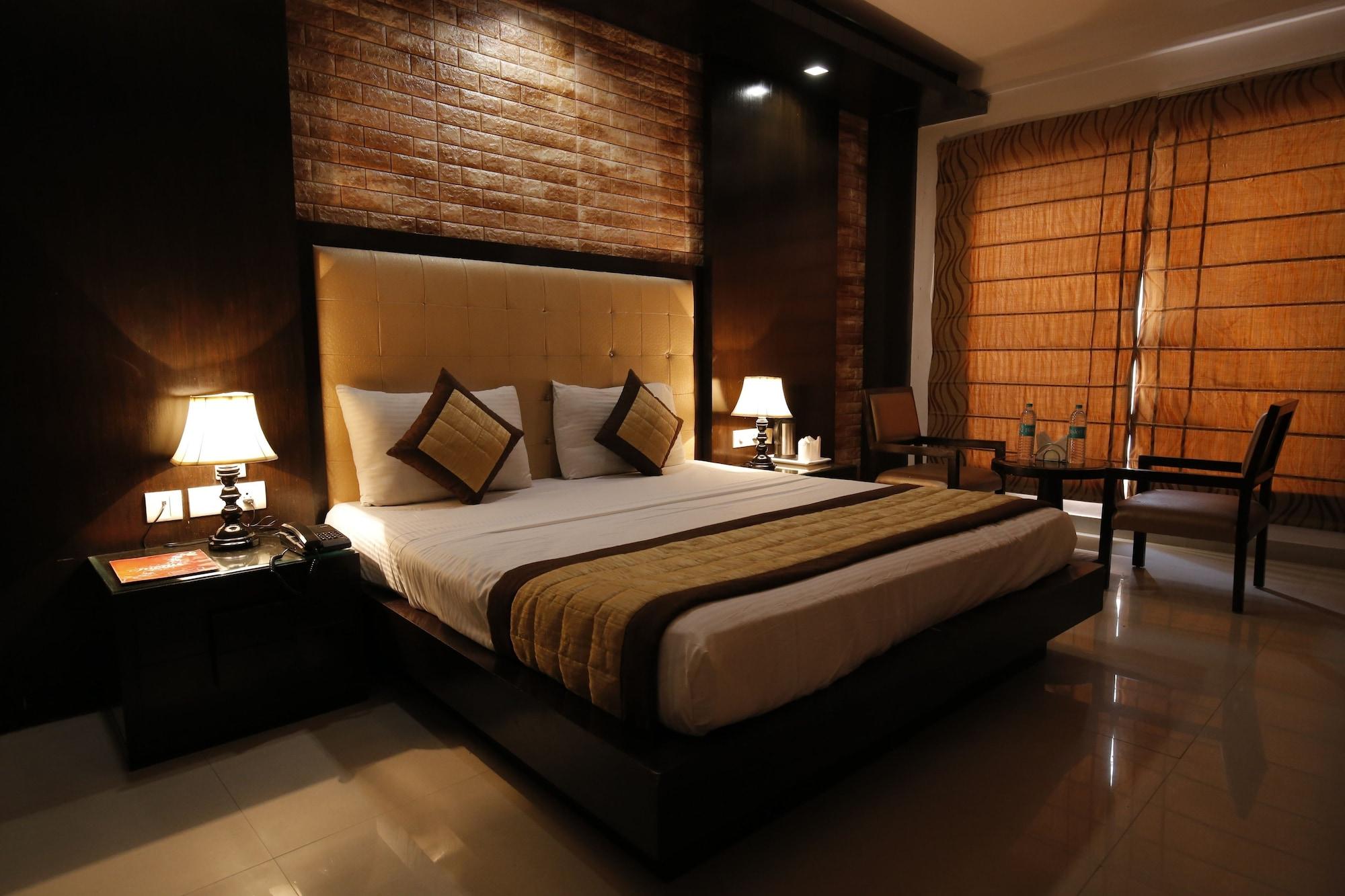Stay At Hotel Pride, Delhi, Near Karol Bagh Metro Delhi (National Capital Territory of India) Extérieur photo