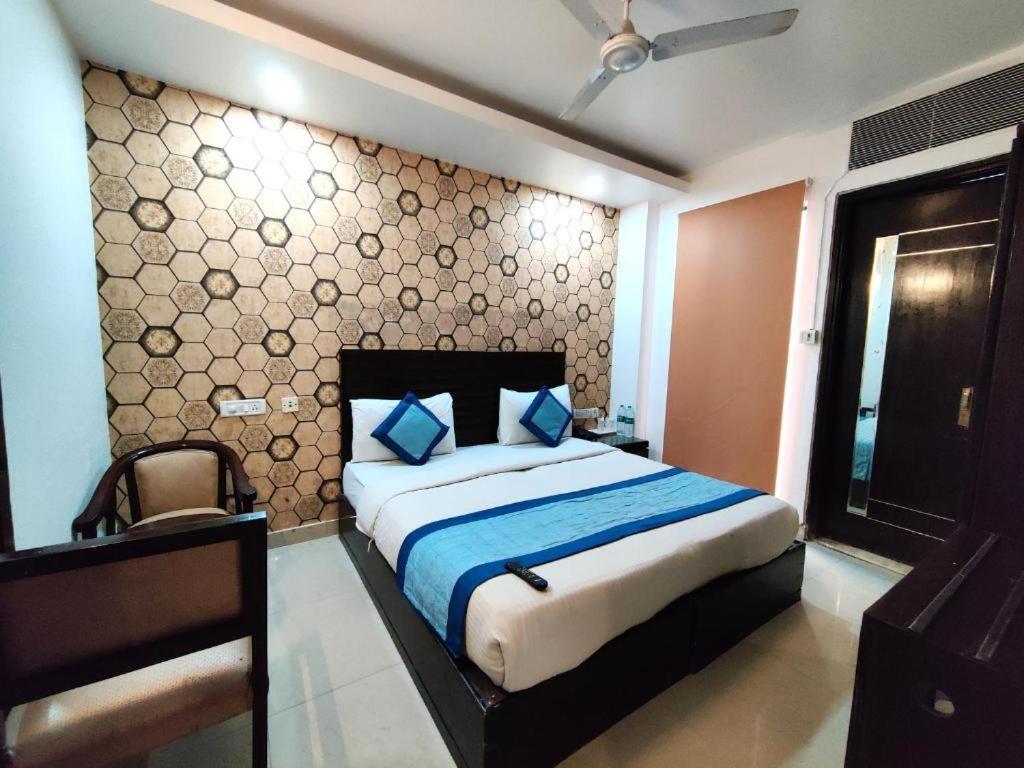 Stay At Hotel Pride, Delhi, Near Karol Bagh Metro Delhi (National Capital Territory of India) Extérieur photo