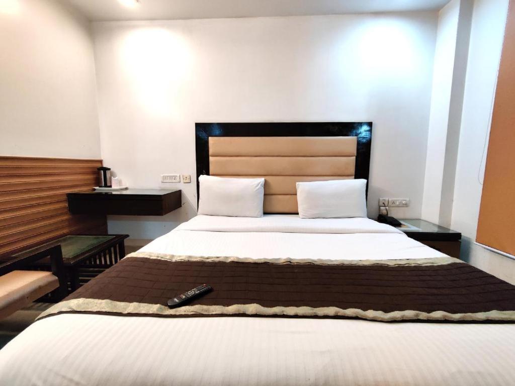 Stay At Hotel Pride, Delhi, Near Karol Bagh Metro Delhi (National Capital Territory of India) Extérieur photo