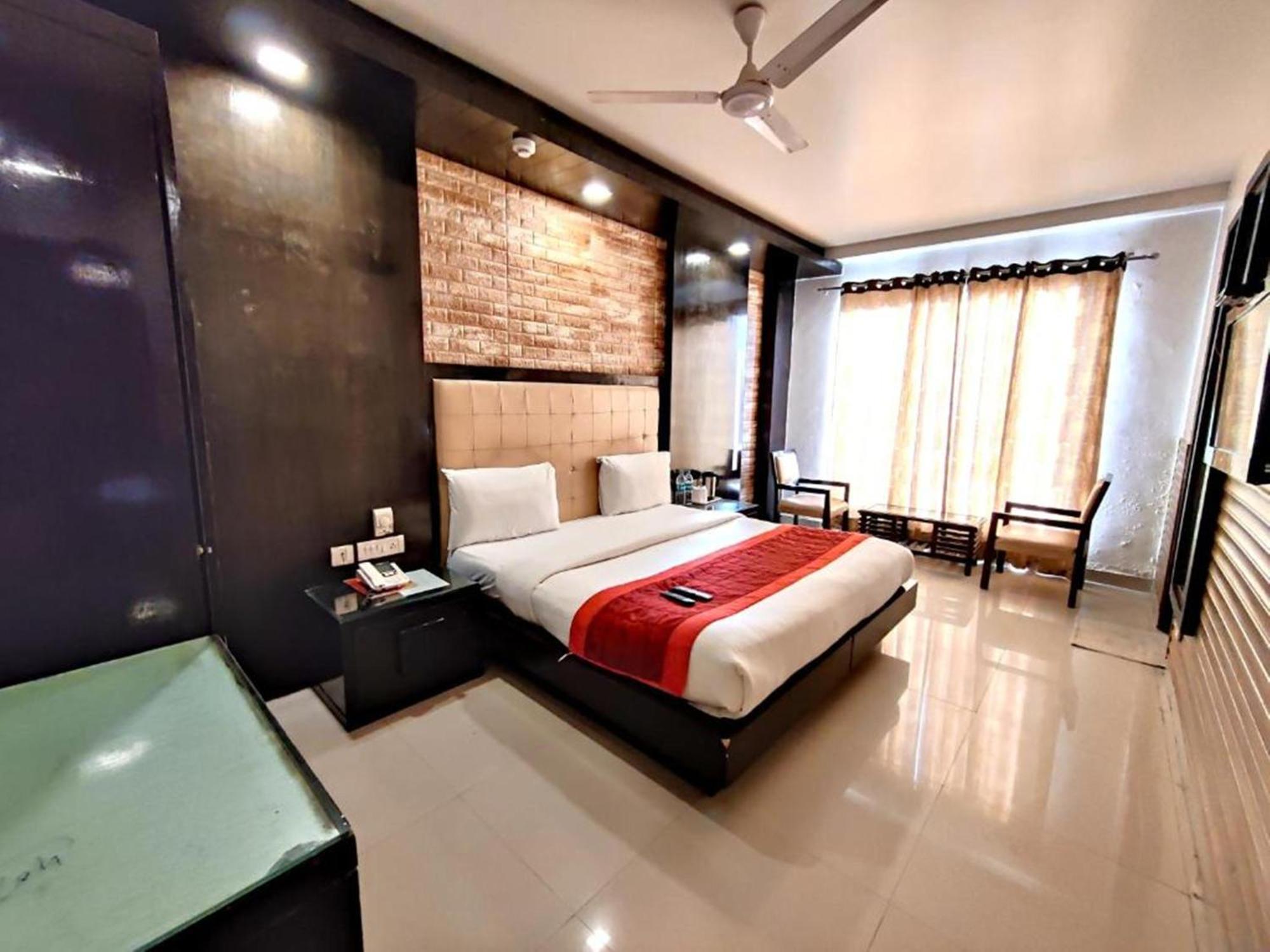 Stay At Hotel Pride, Delhi, Near Karol Bagh Metro Delhi (National Capital Territory of India) Extérieur photo