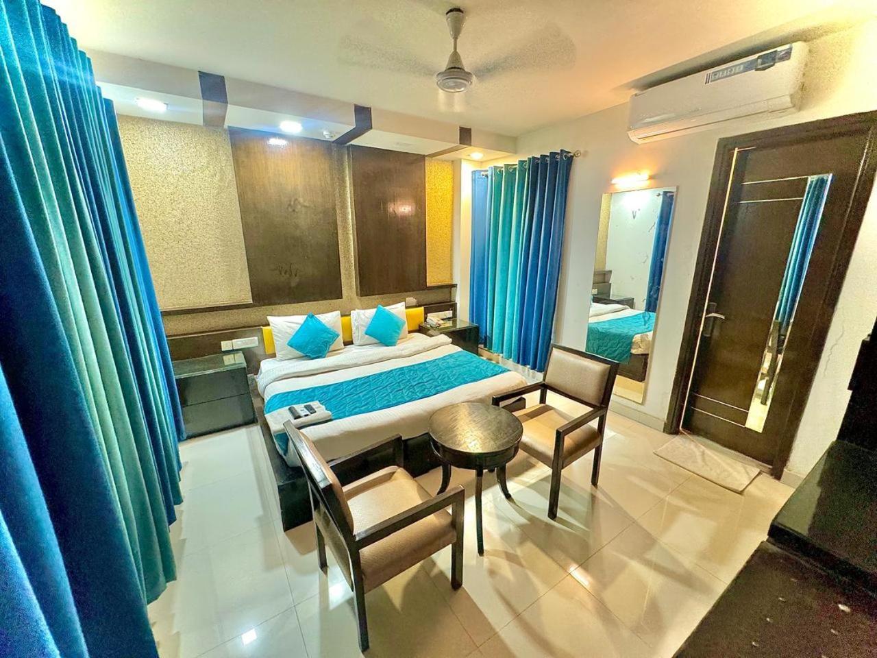 Stay At Hotel Pride, Delhi, Near Karol Bagh Metro Delhi (National Capital Territory of India) Extérieur photo