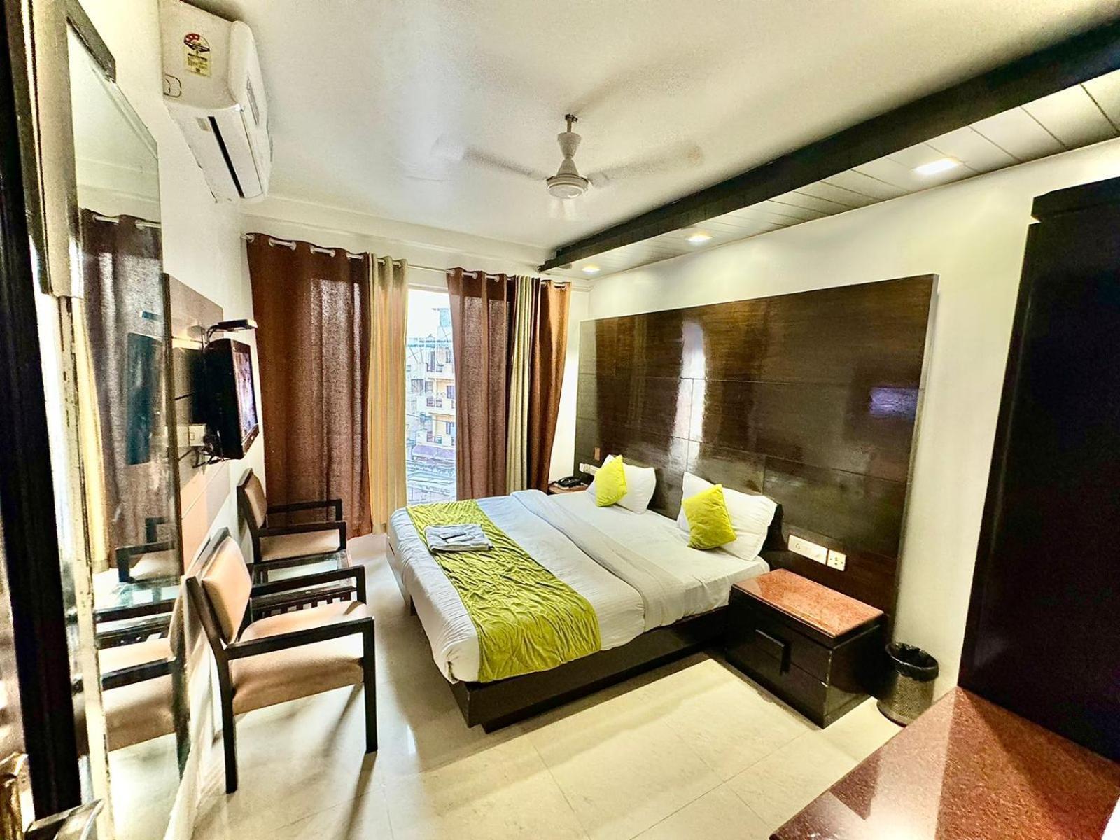 Stay At Hotel Pride, Delhi, Near Karol Bagh Metro Delhi (National Capital Territory of India) Extérieur photo